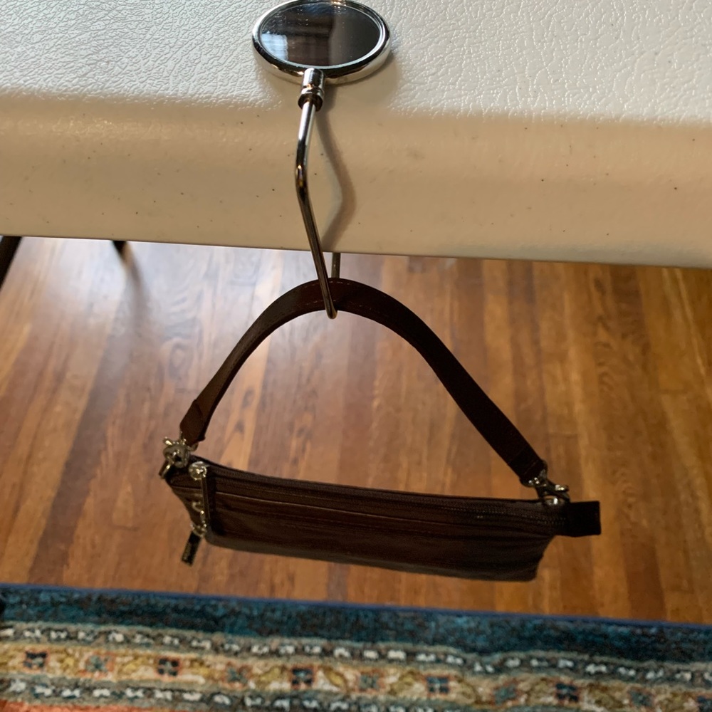 Table Top Purse Hanger with Mirror